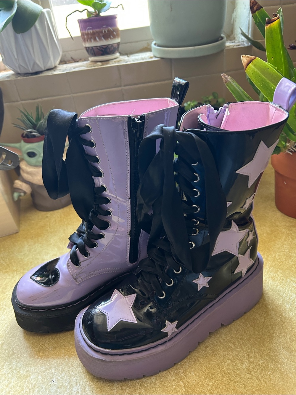 Current Mood black lavender Heart & Star Platform Combat Boots size 6